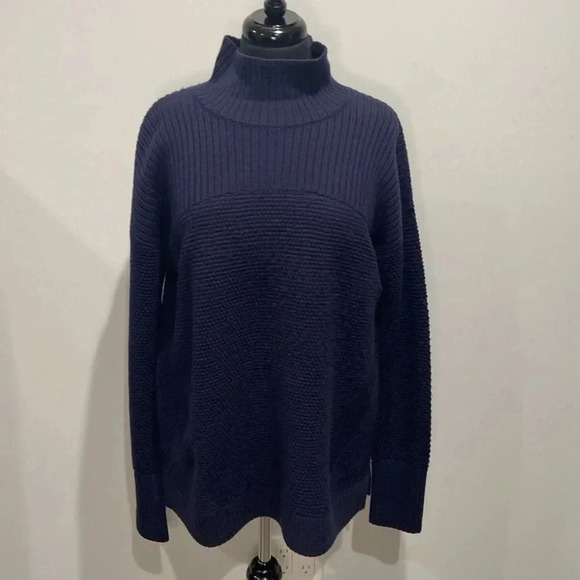 Lululemon | Warm & Restore Sweater - Picture 5 of 10